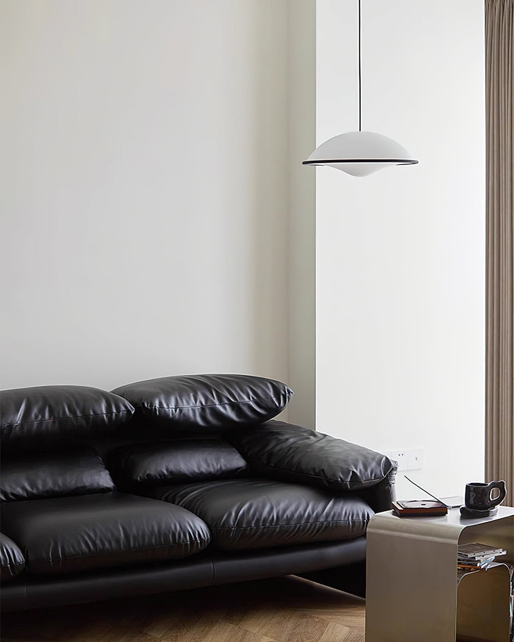Living room Modern Pendant Light with Hanging Design