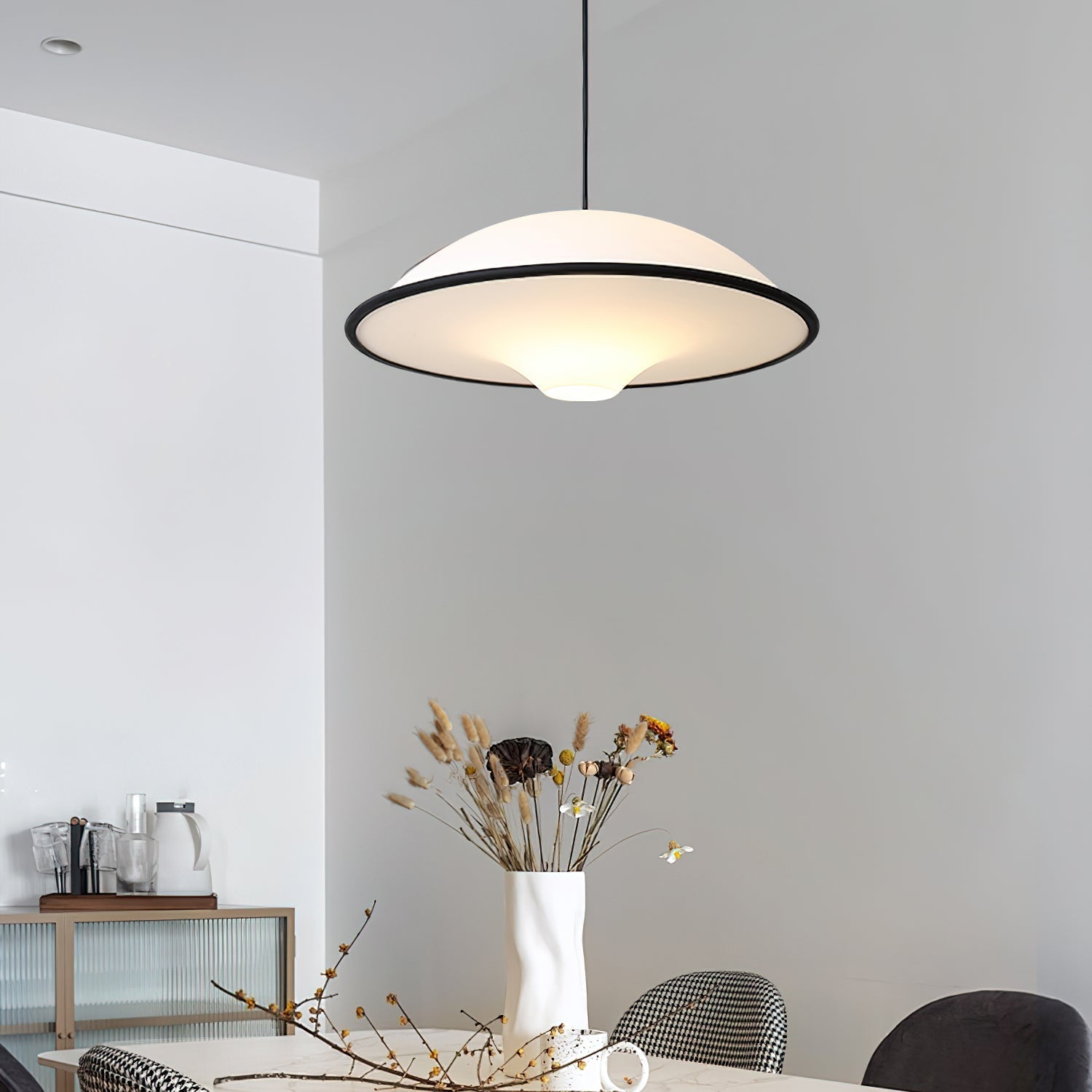 Living room Modern Pendant Light with Hanging Design