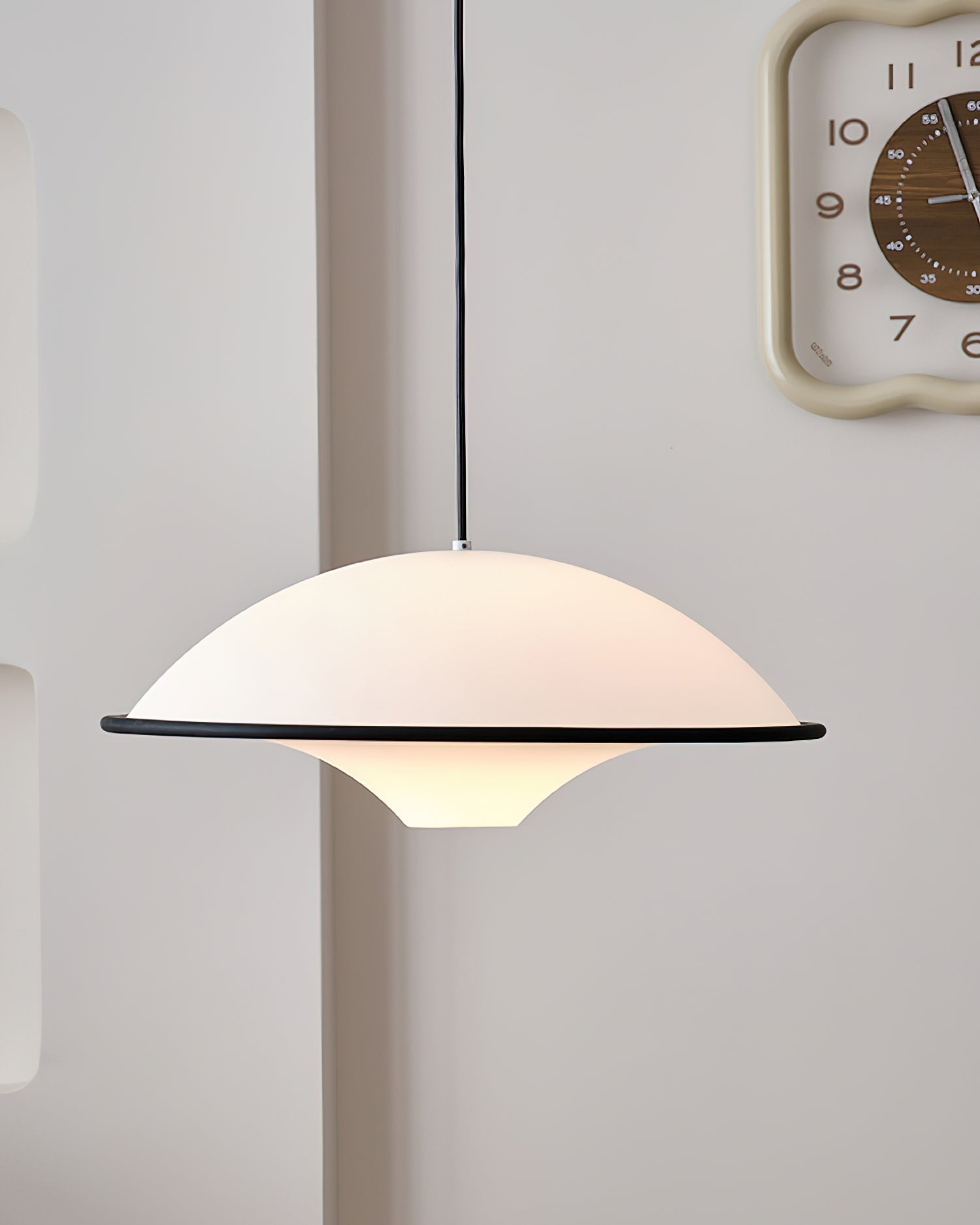 Living room Modern Pendant Light with Hanging Design